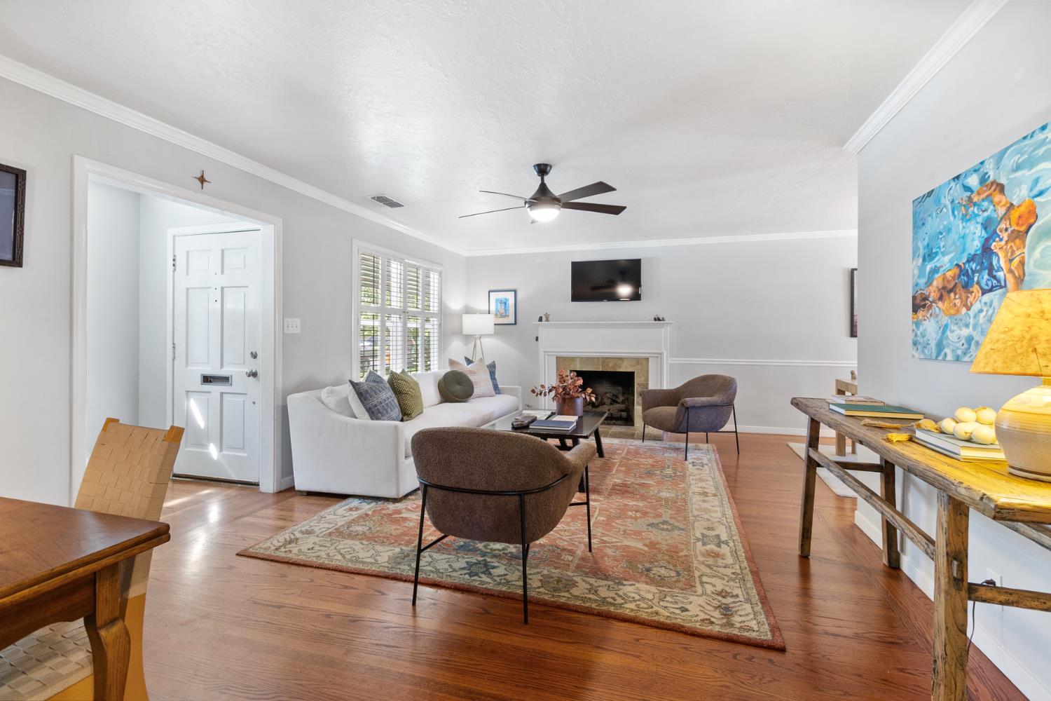 4989 Virginia Way