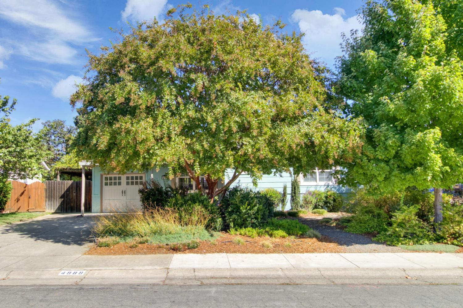 4989 Virginia Way