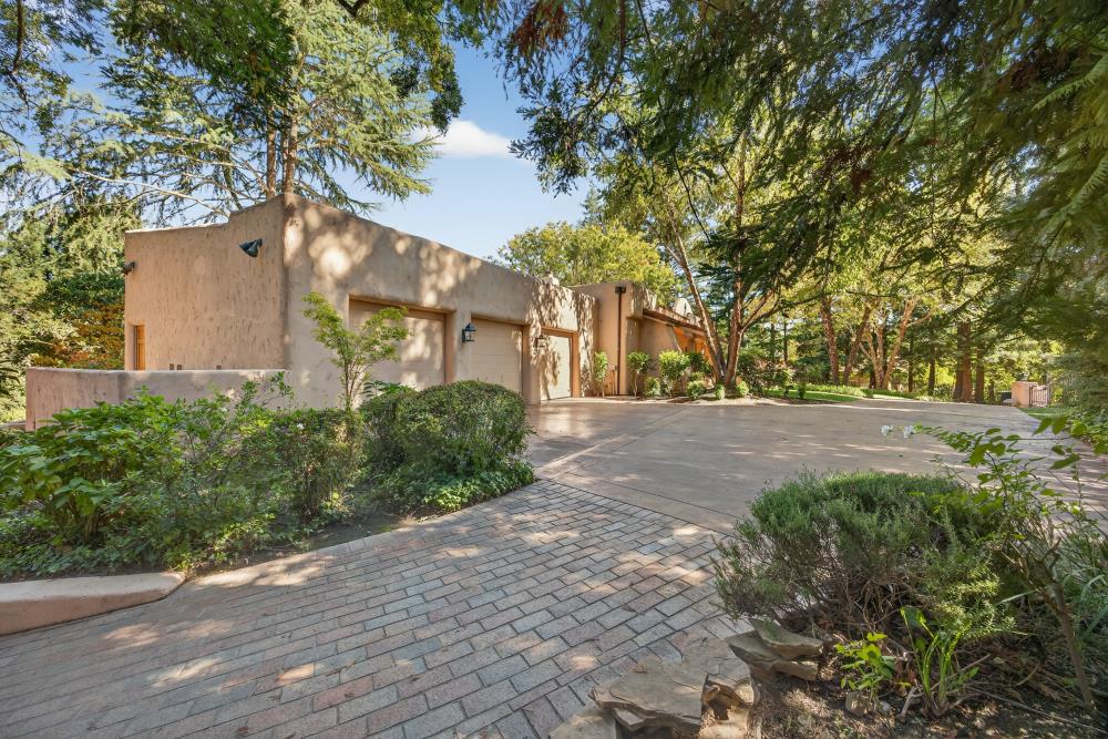 6340 Rio Bonito Drive