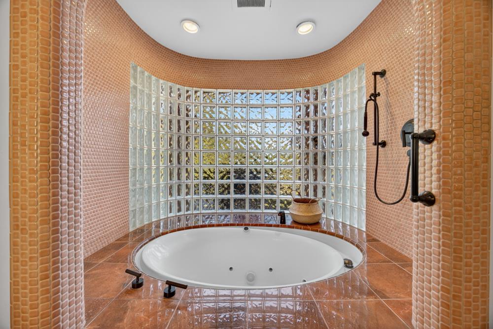 6340 Rio Bonito Drive