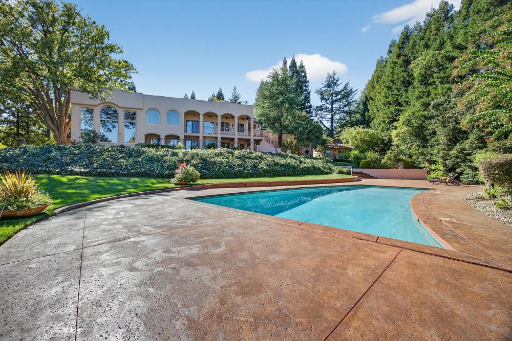 6340 Rio Bonito Drive