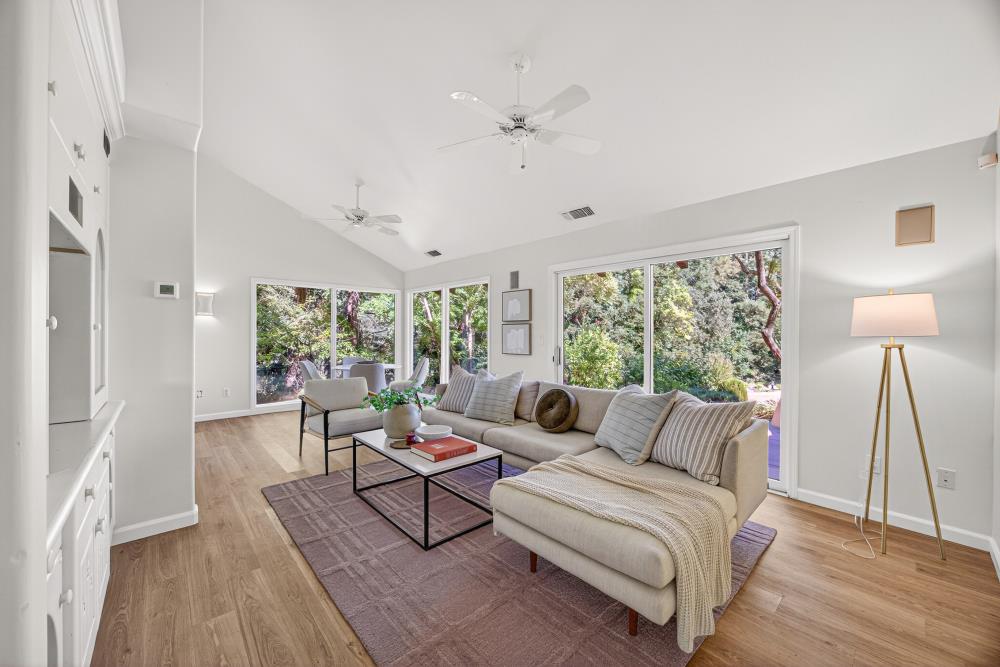 6340 Rio Bonito Drive