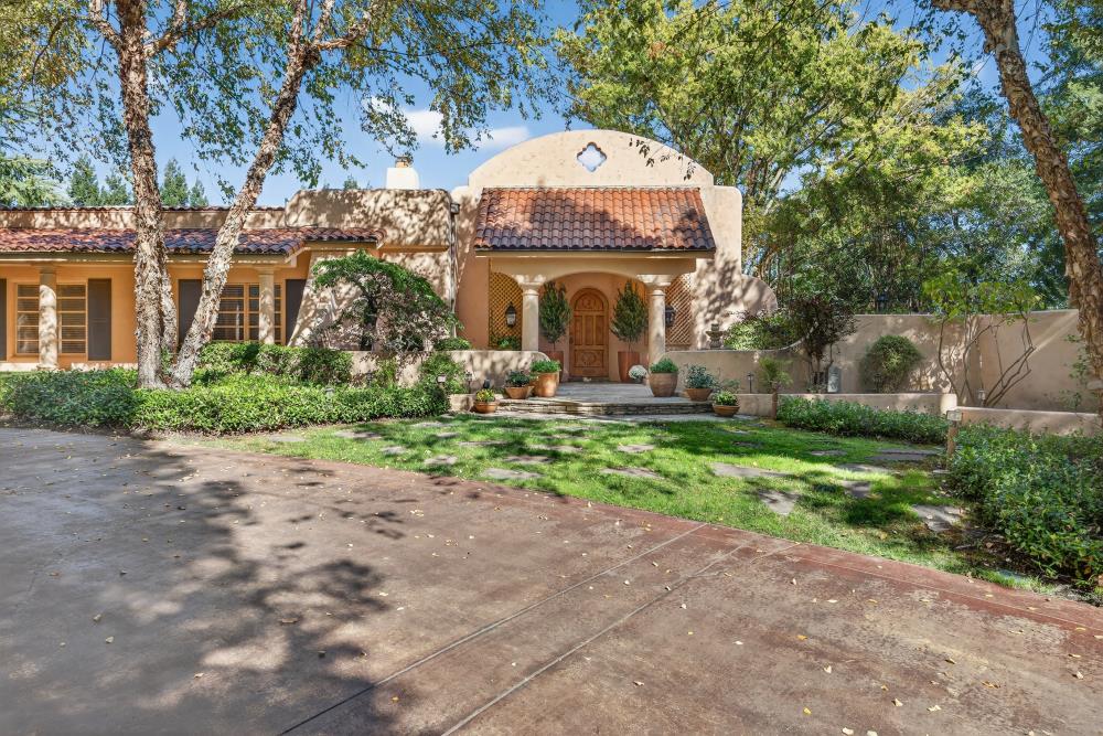 6340 Rio Bonito Drive