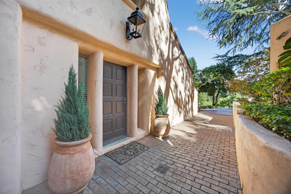 6340 Rio Bonito Drive