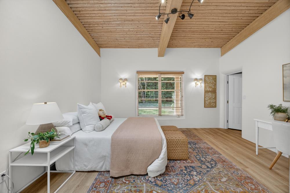 6340 Rio Bonito Drive