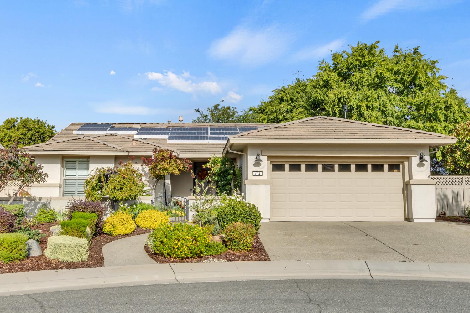 404 Mossy Court