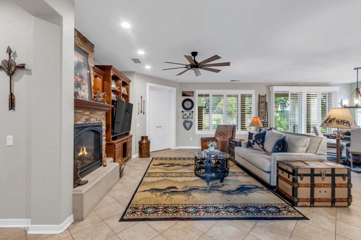 404 Mossy Court