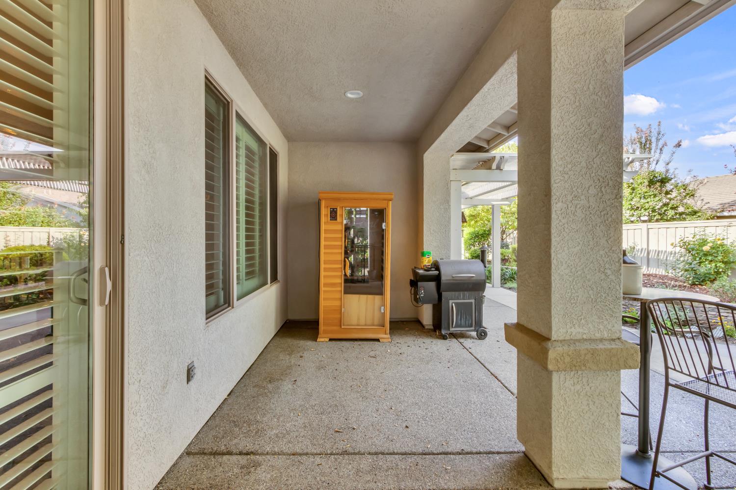 404 Mossy Court