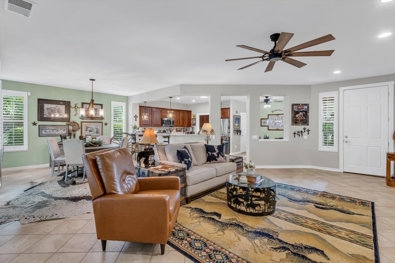 404 Mossy Court