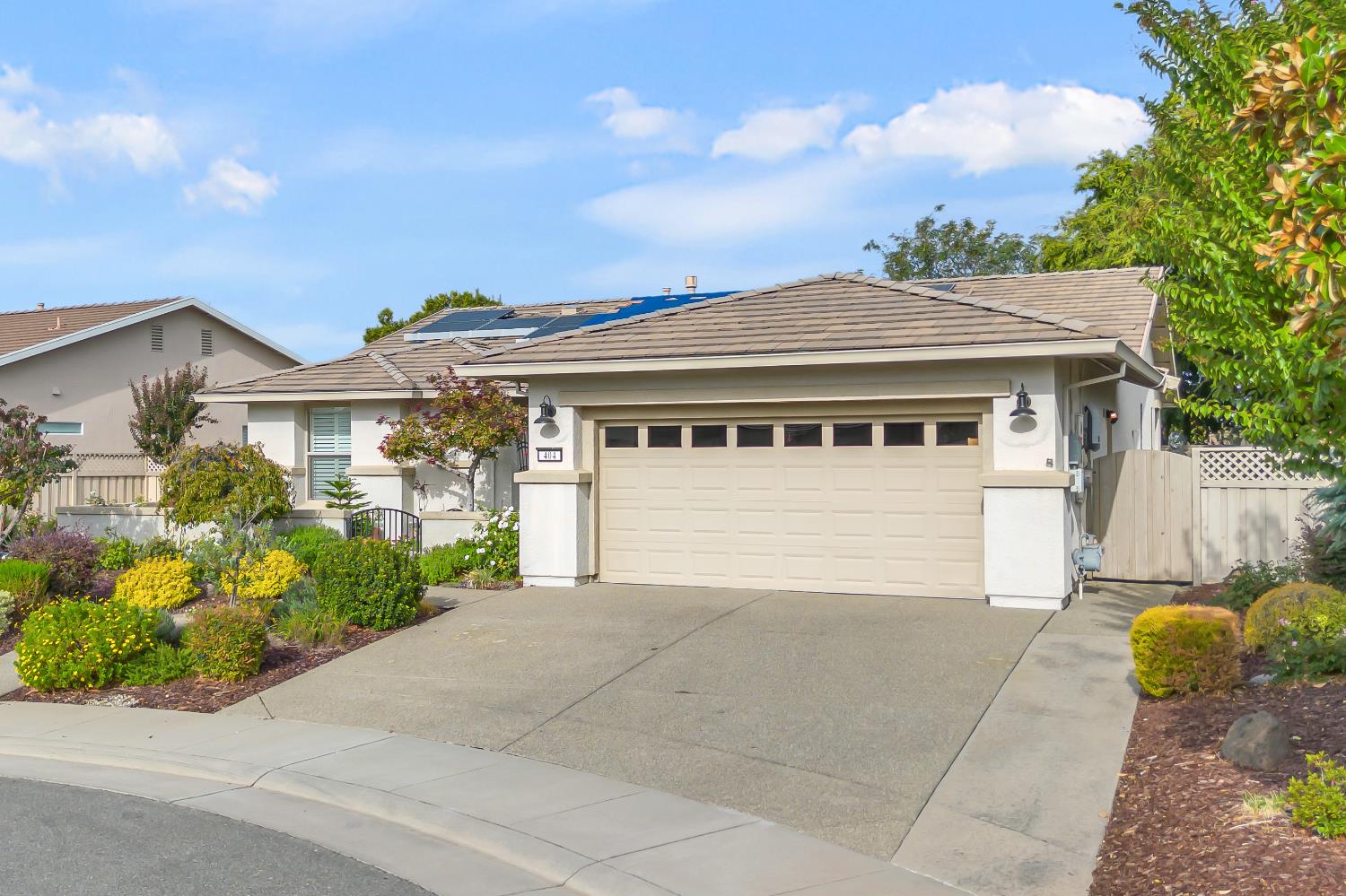 404 Mossy Court