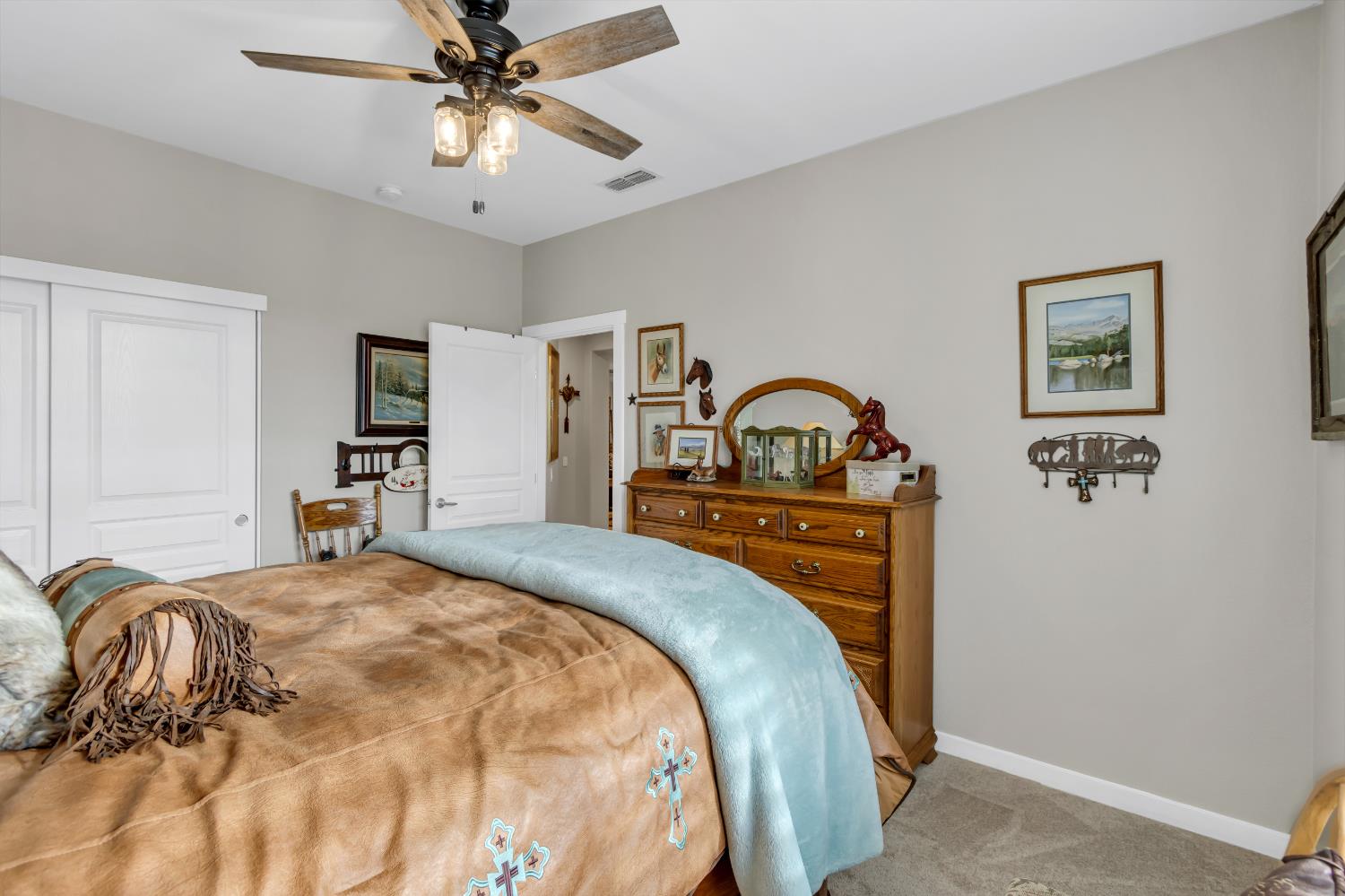 404 Mossy Court
