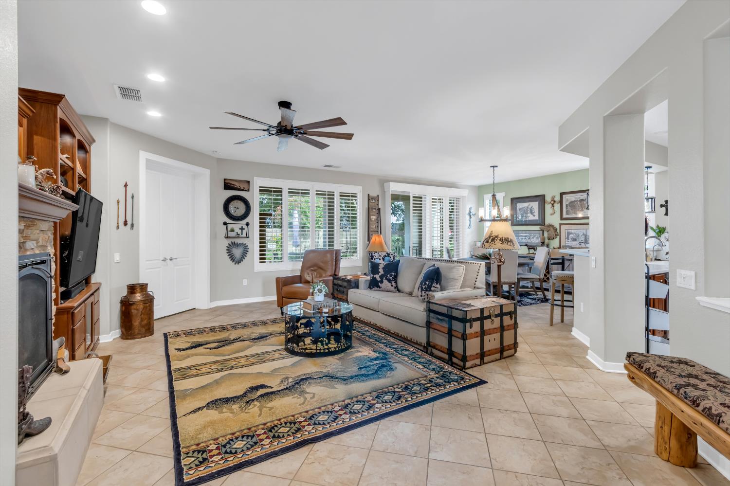 404 Mossy Court