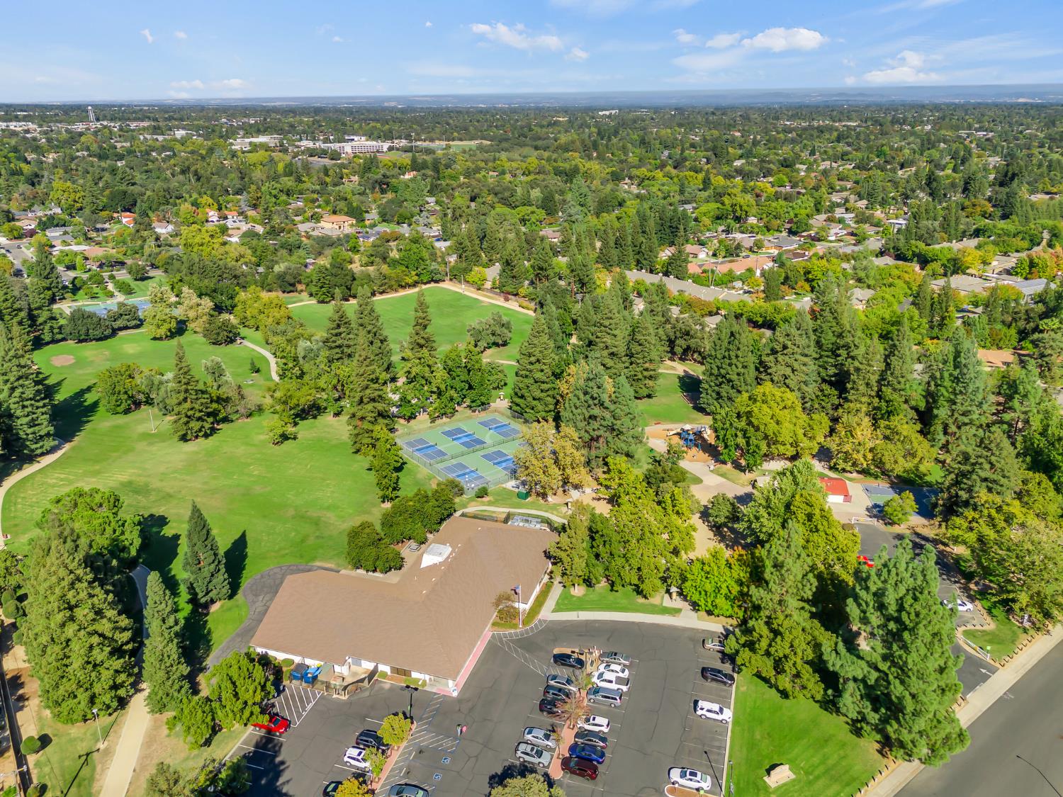 3832 Gibbons Parkway