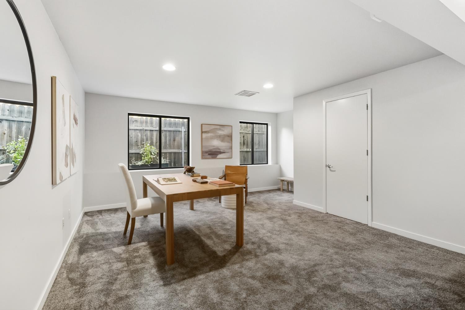 1323 East Sutter Walk