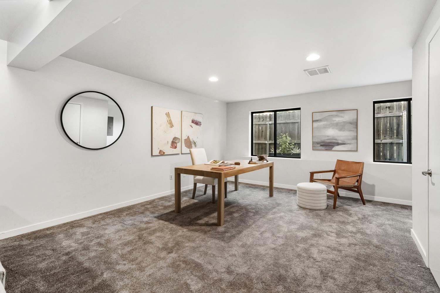 1323 East Sutter Walk