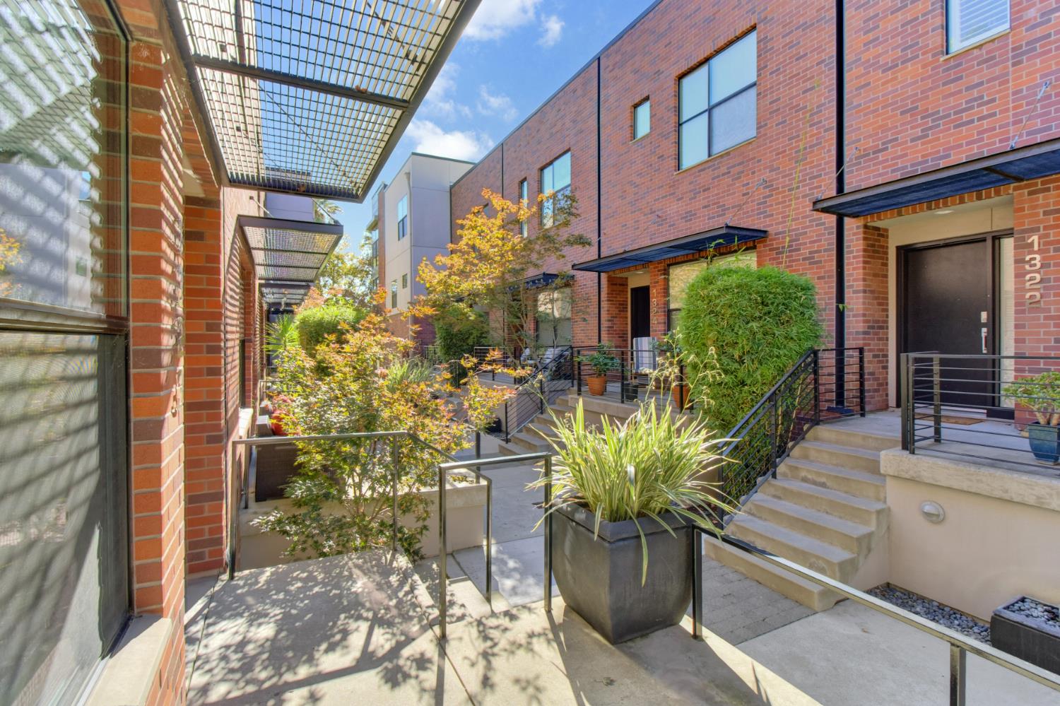 1323 East Sutter Walk