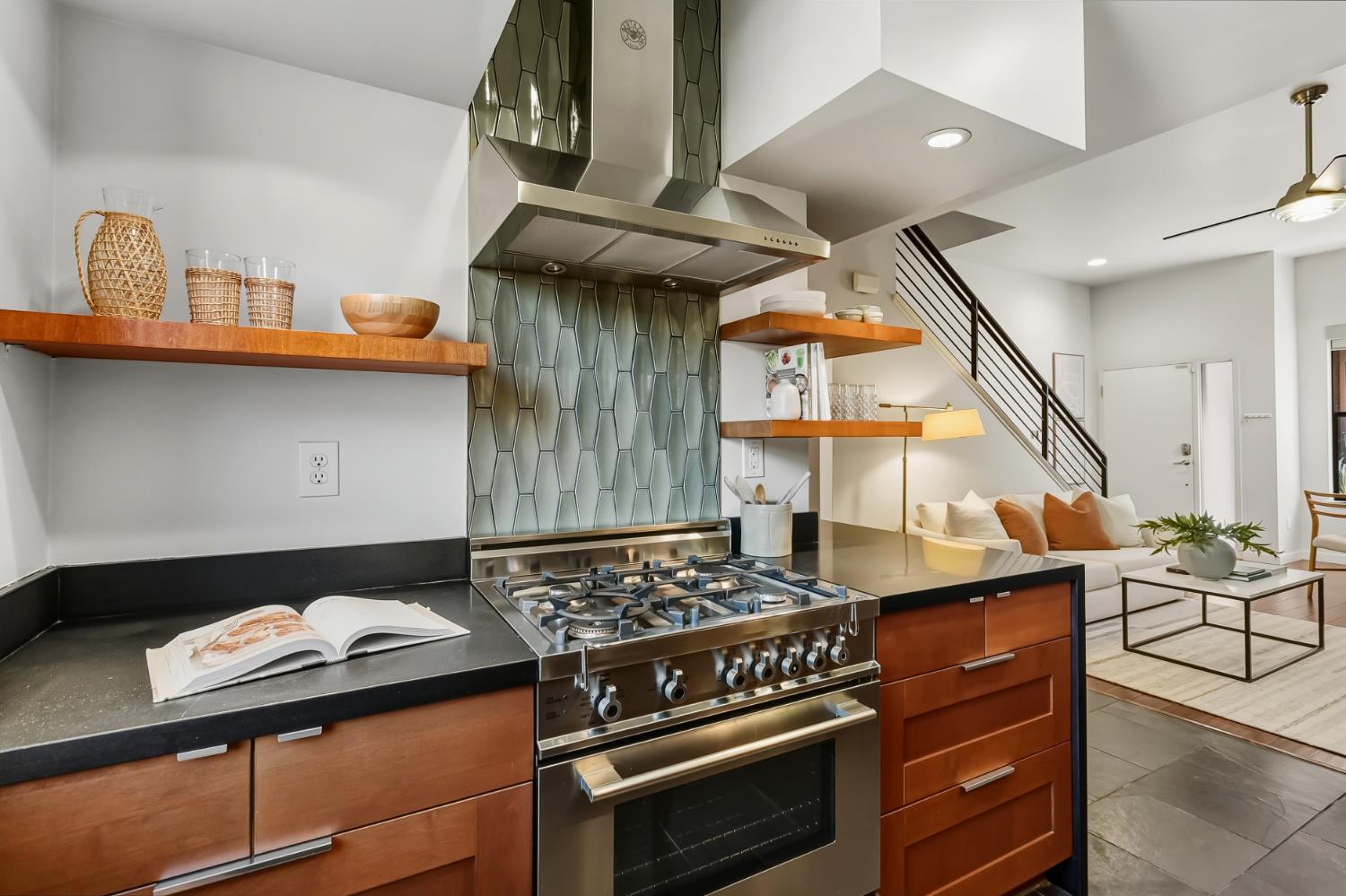 1323 East Sutter Walk