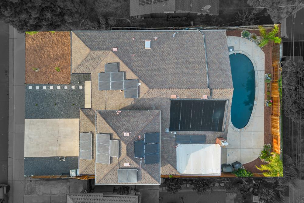 6315 Hemlock Way