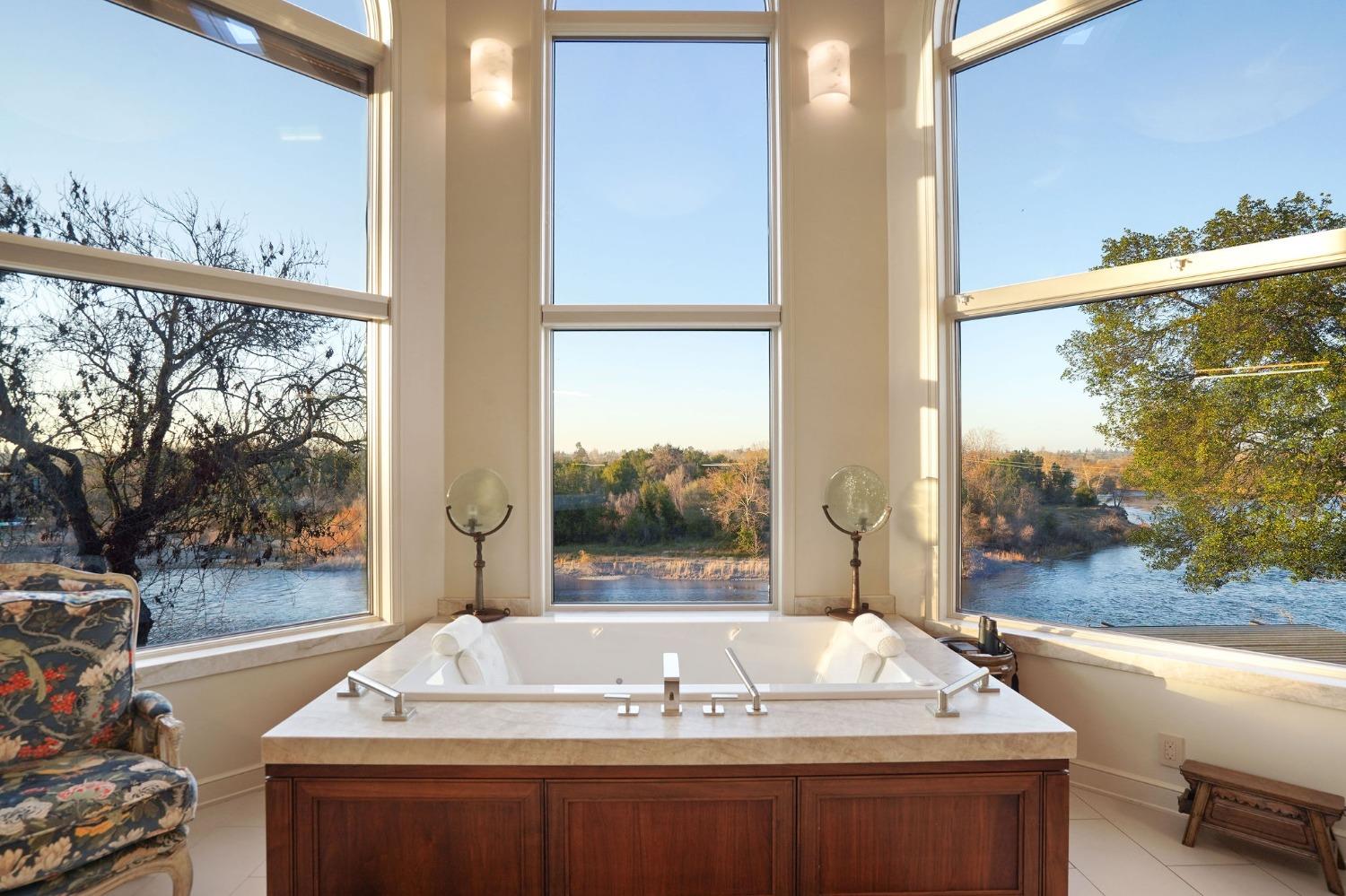 9801 Mira Del Rio Drive