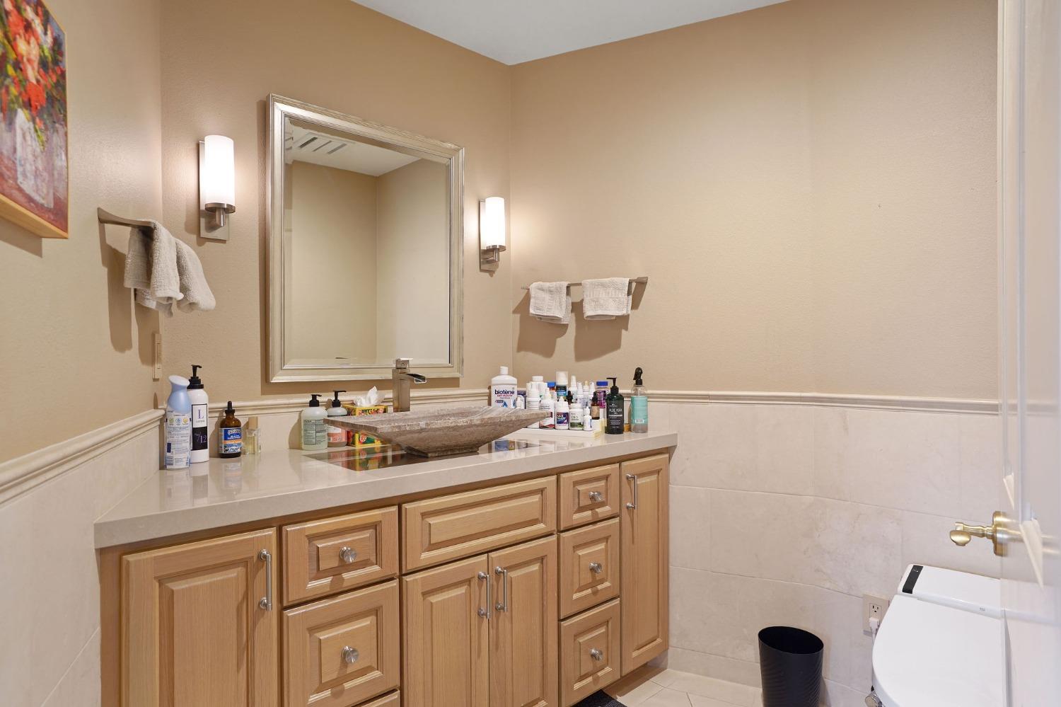 9801 Mira Del Rio Drive