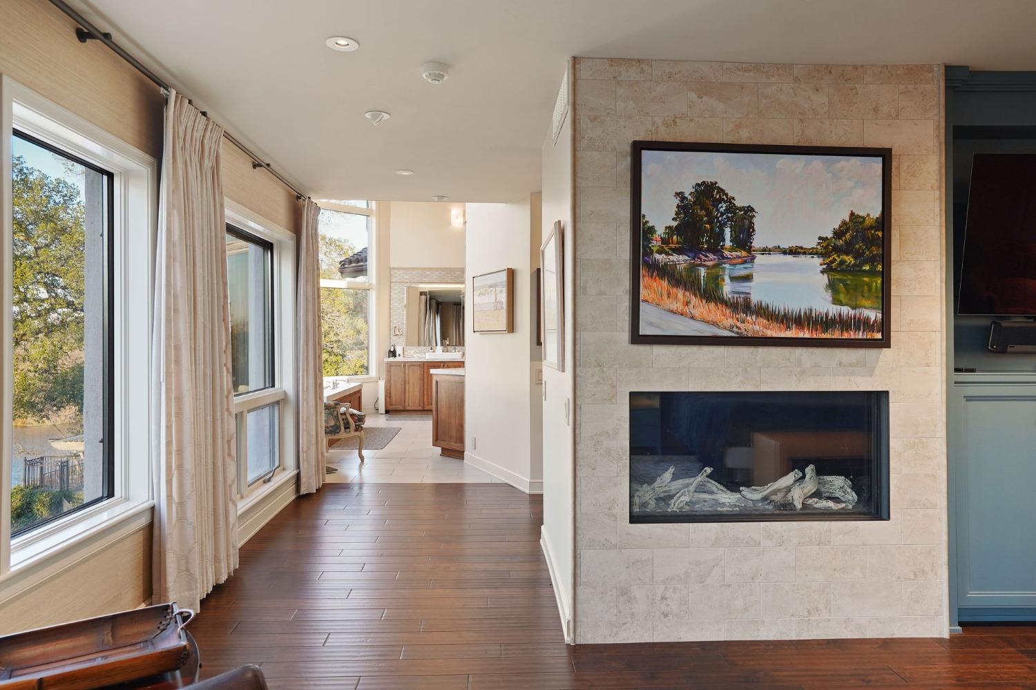 9801 Mira Del Rio Drive