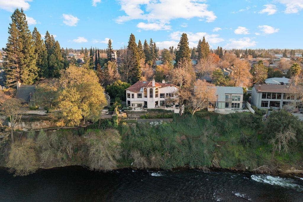 9801 Mira Del Rio Drive