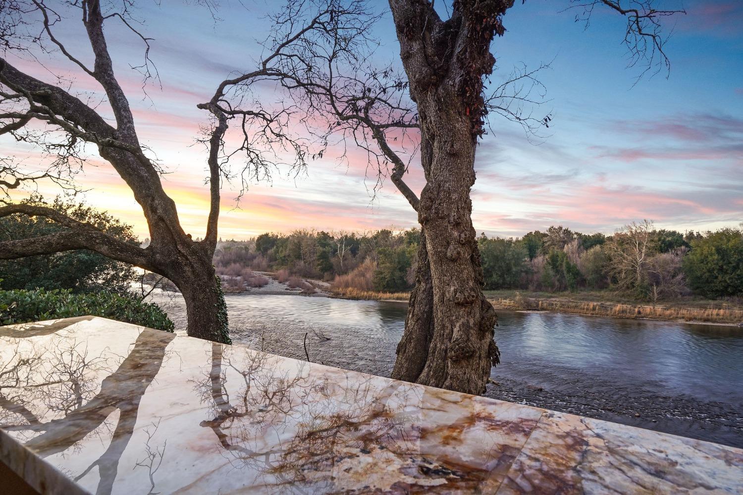 9801 Mira Del Rio Drive