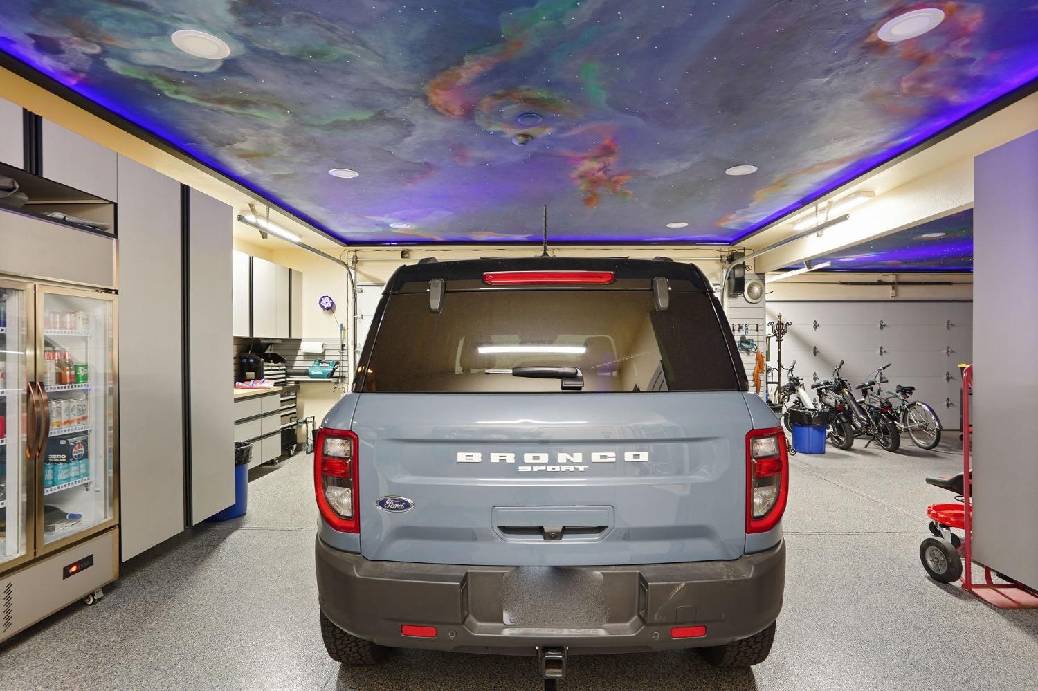 9801 Mira Del Rio Drive