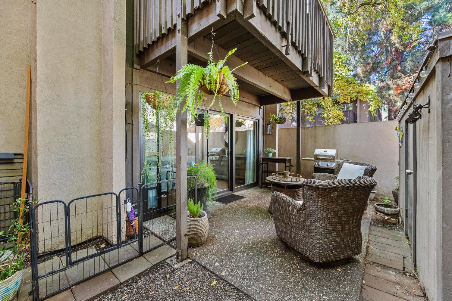 608 Woodside Sierra 1