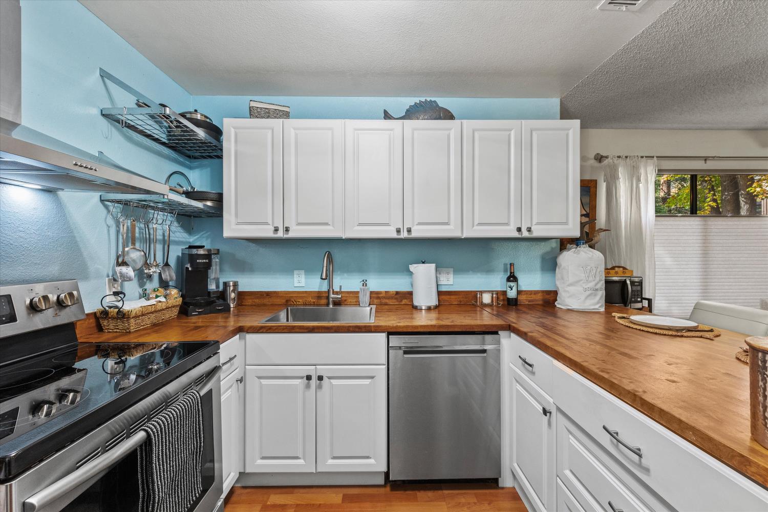 608 Woodside Sierra 1