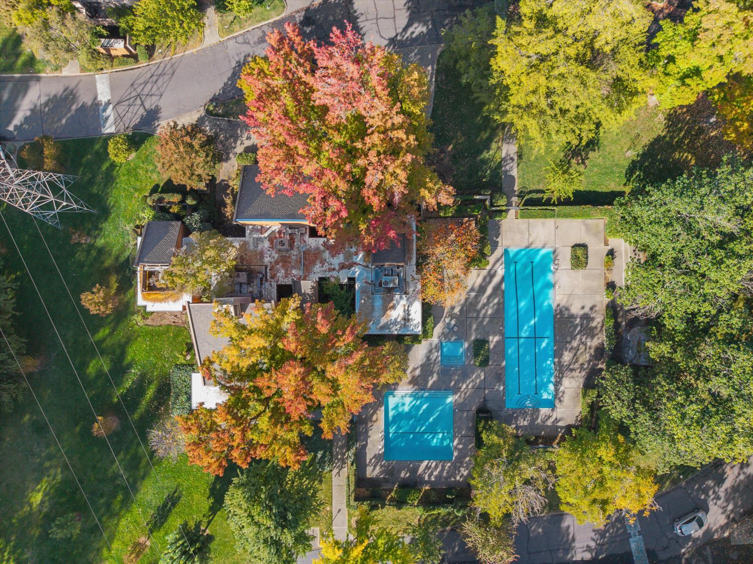 608 Woodside Sierra 1