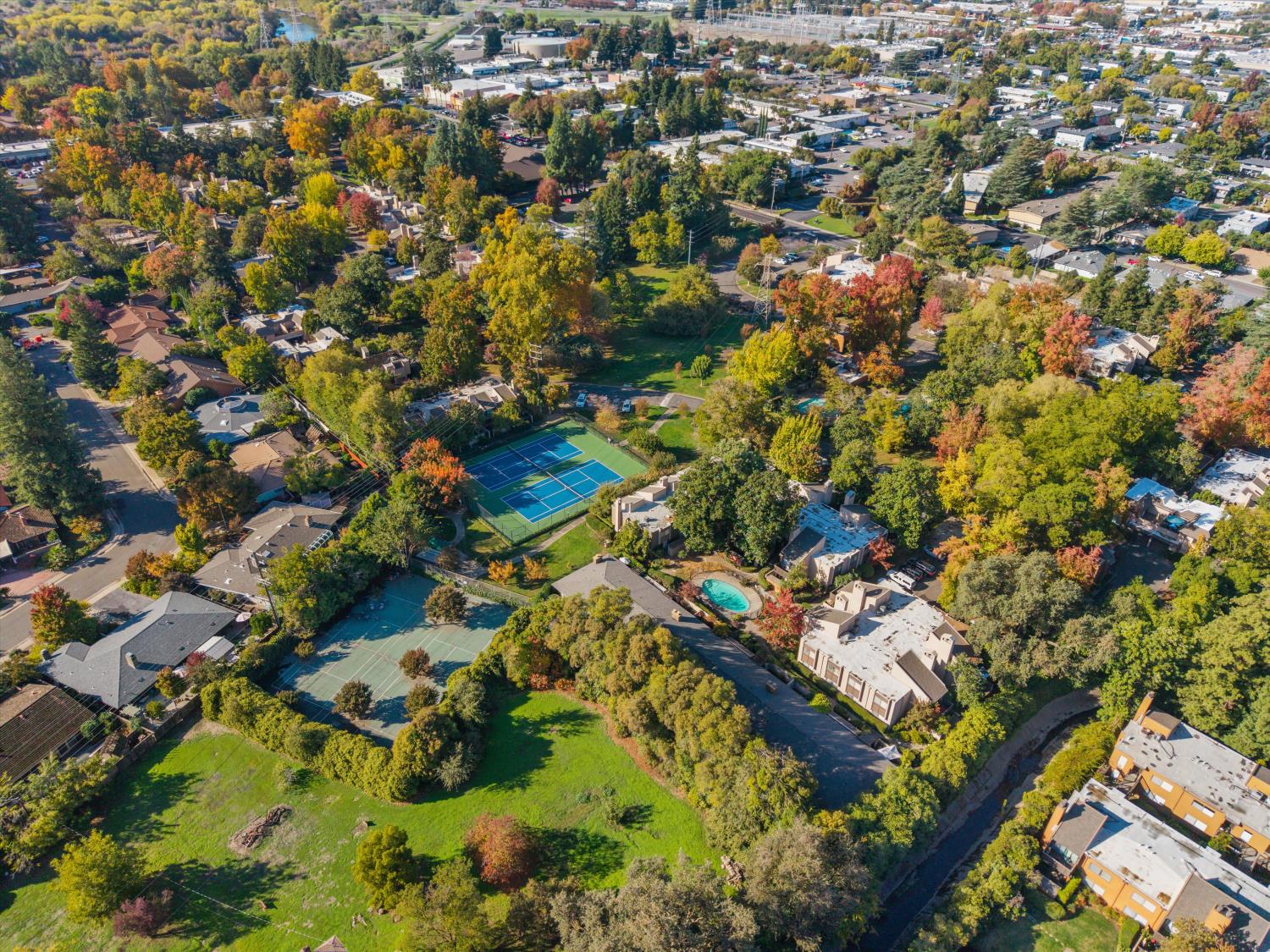 608 Woodside Sierra 1