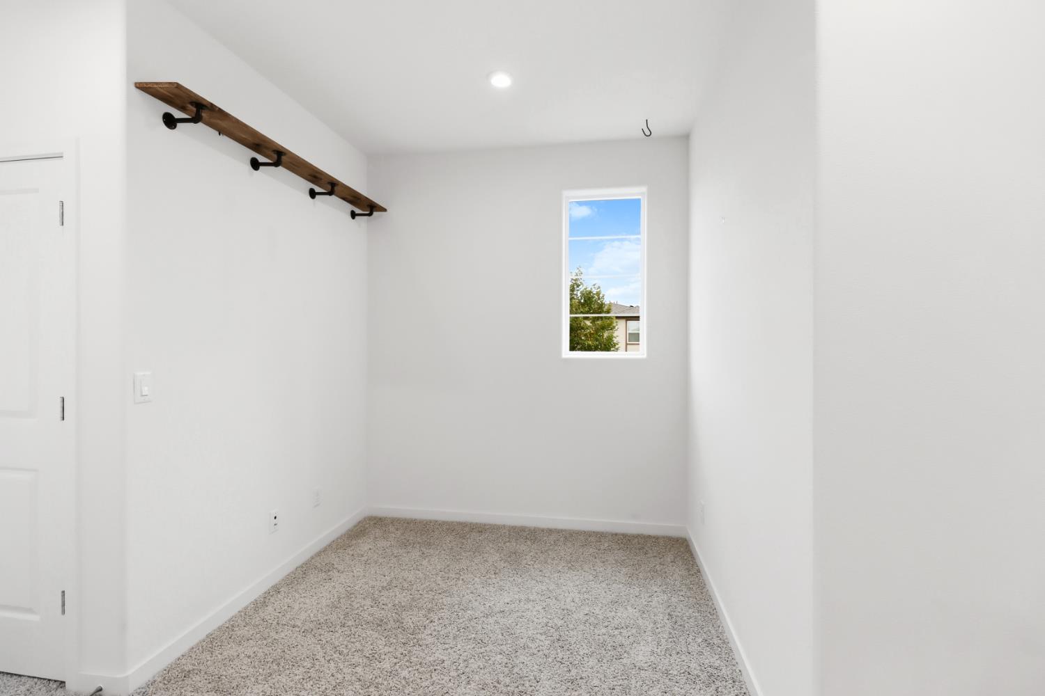 3050 Copper Rose Walk