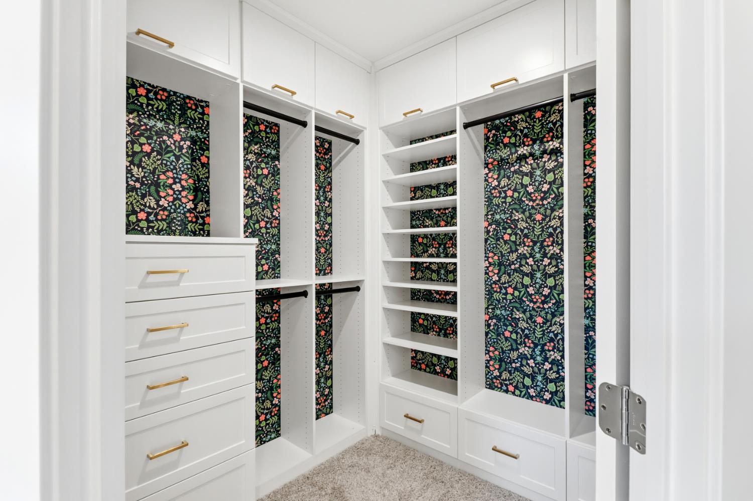 3050 Copper Rose Walk