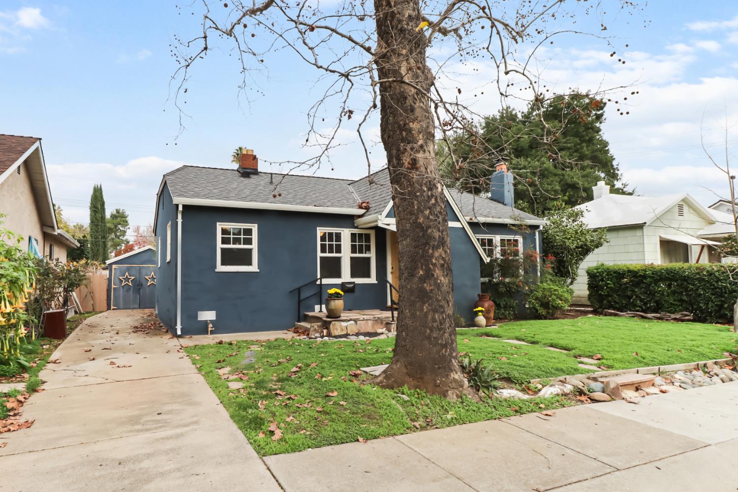 2185 7th Avenue