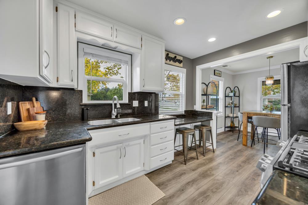 4912 Virginia Way