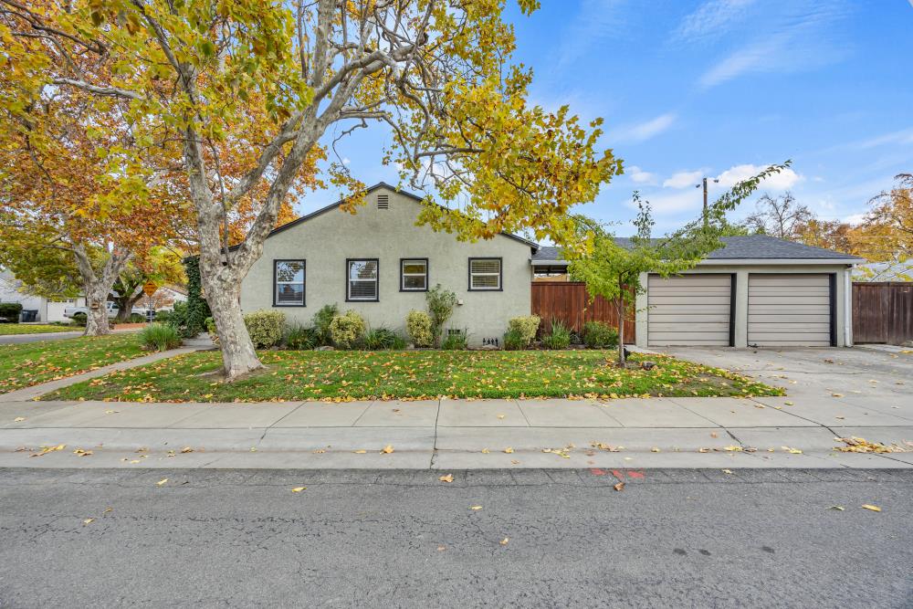 4912 Virginia Way