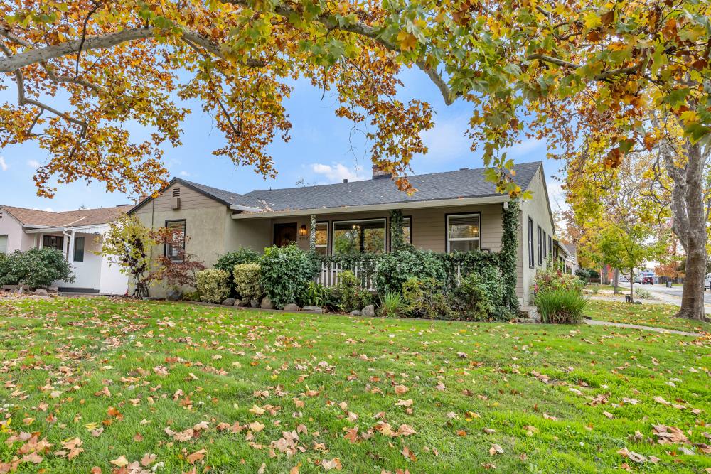 4912 Virginia Way