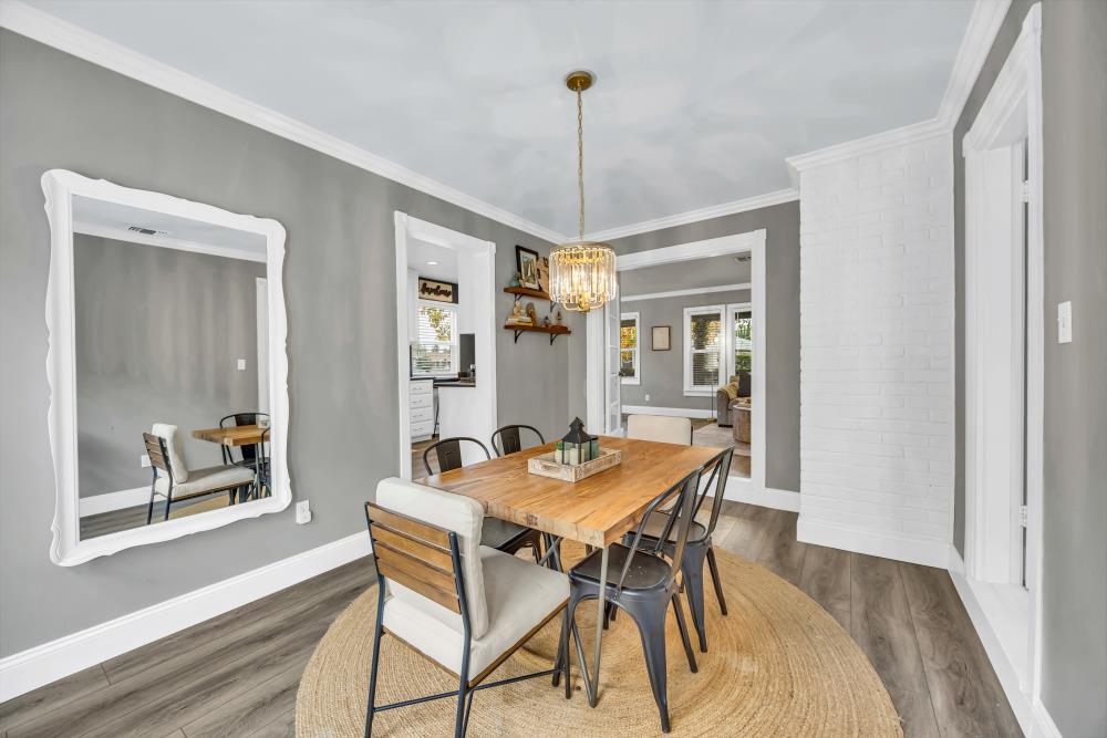4912 Virginia Way