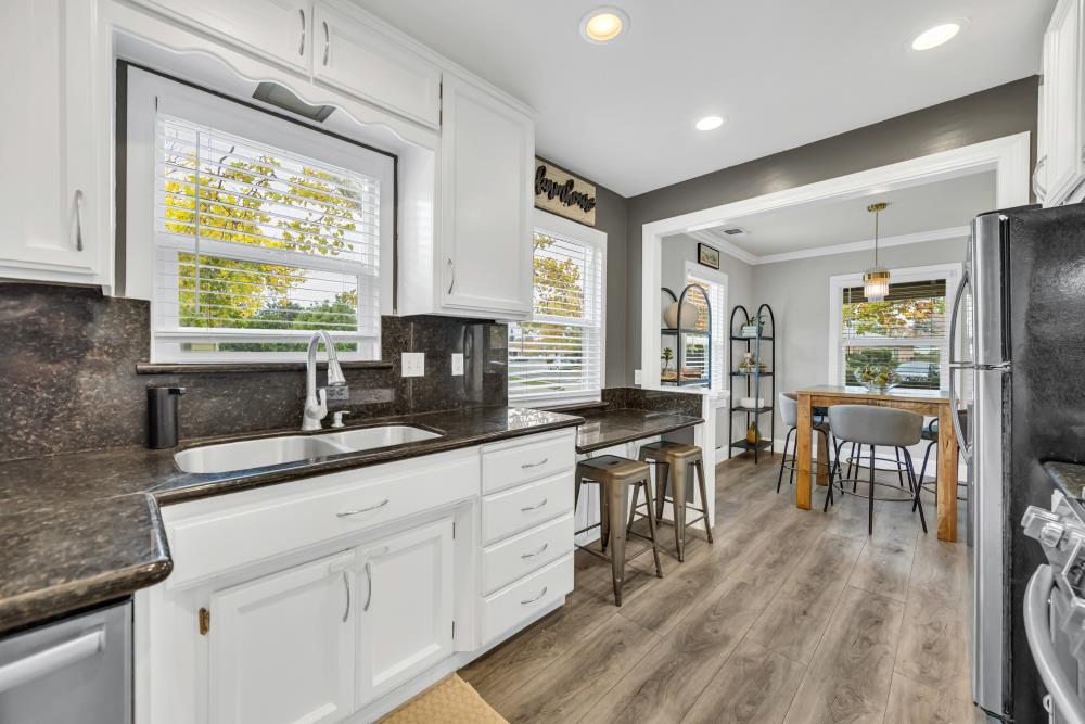 4912 Virginia Way