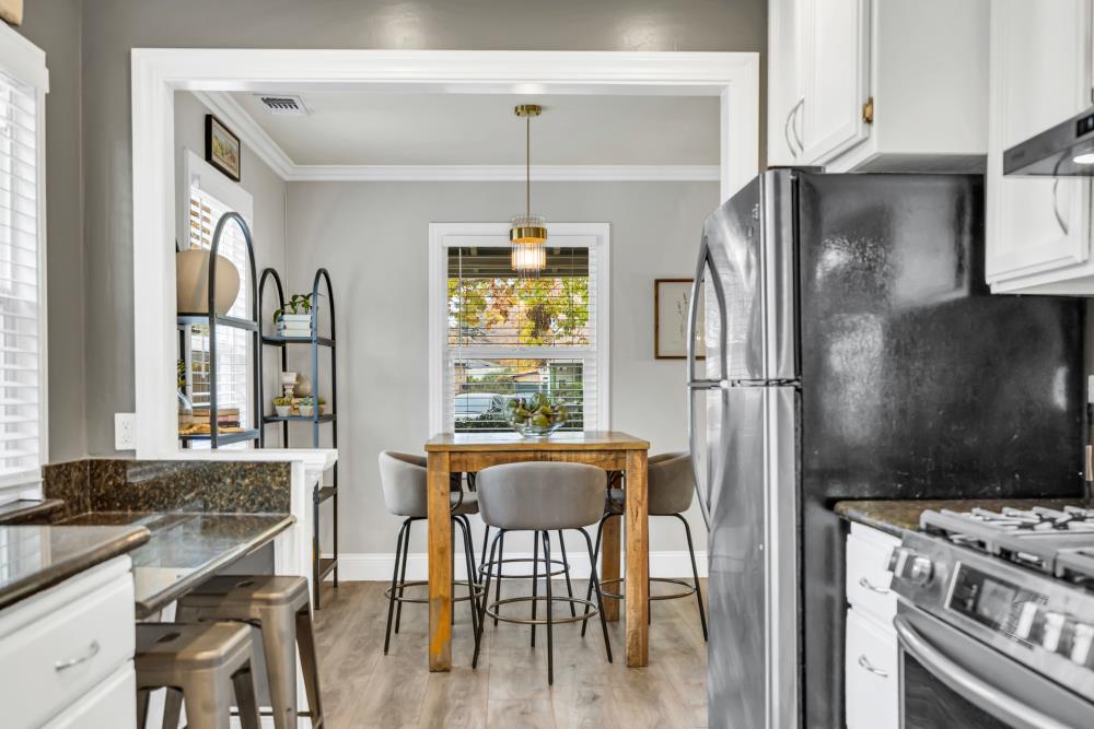 4912 Virginia Way