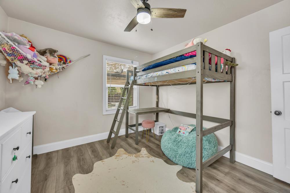 4912 Virginia Way