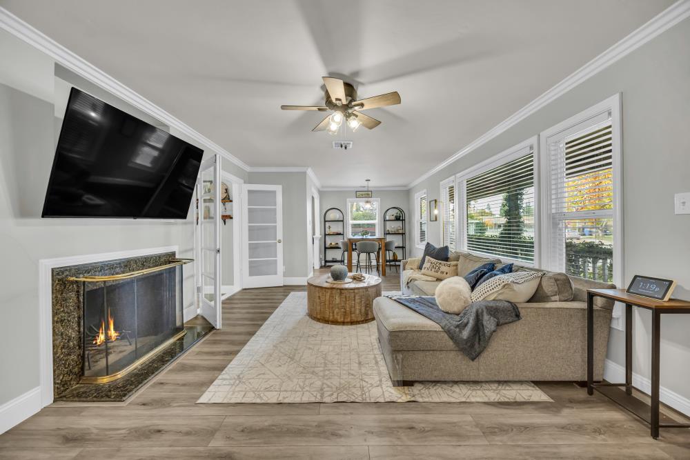 4912 Virginia Way