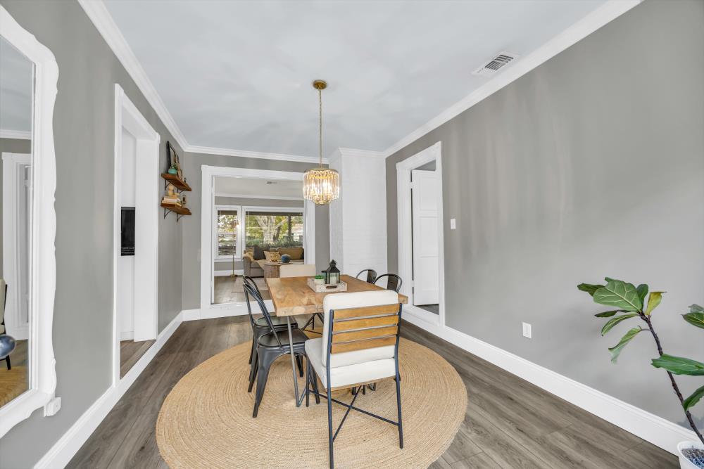 4912 Virginia Way
