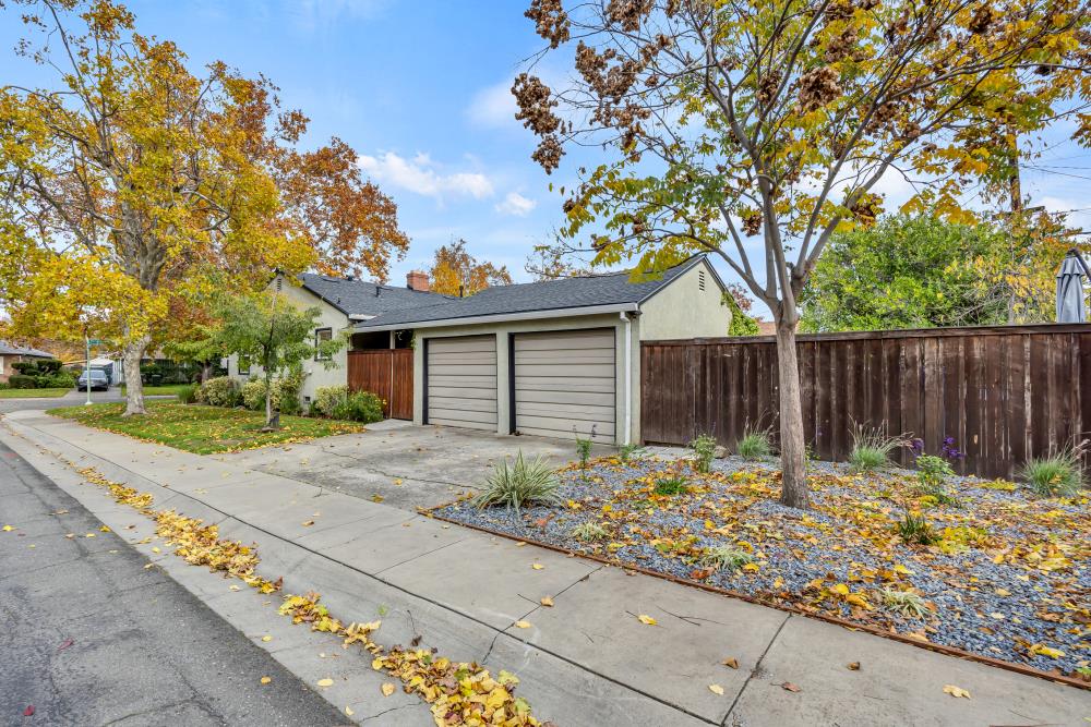 4912 Virginia Way