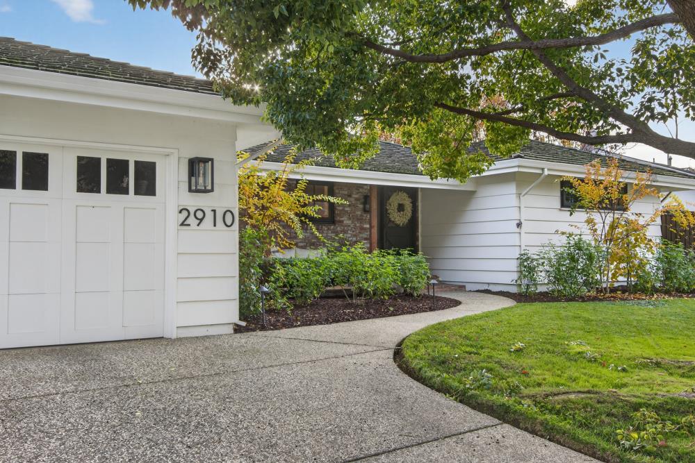 2910 Huntington Road