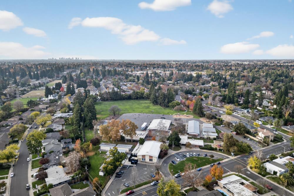 2910 Huntington Road