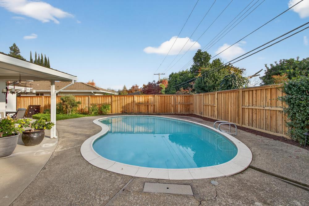 2910 Huntington Road