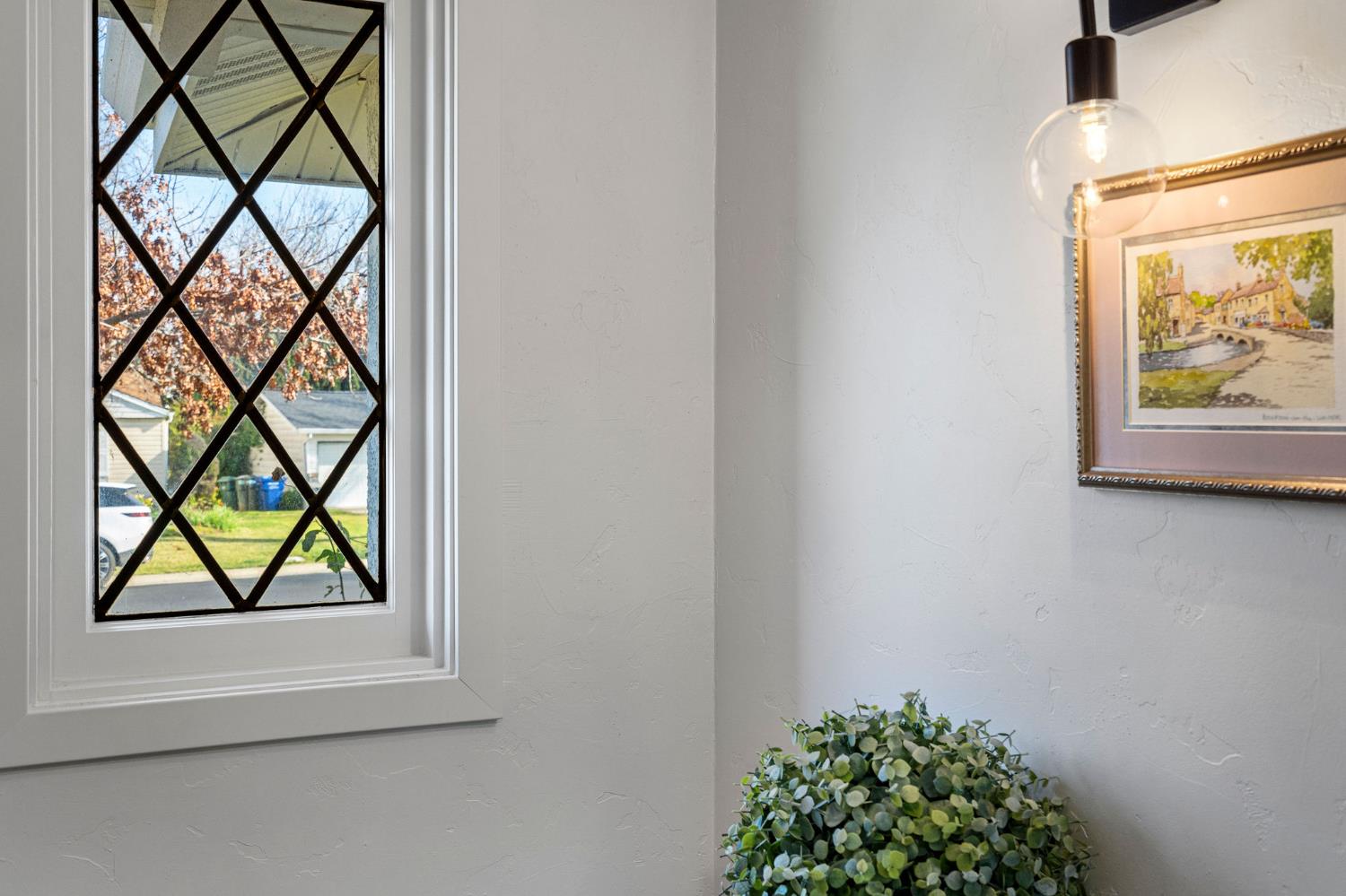 1507 Los Molinos Way