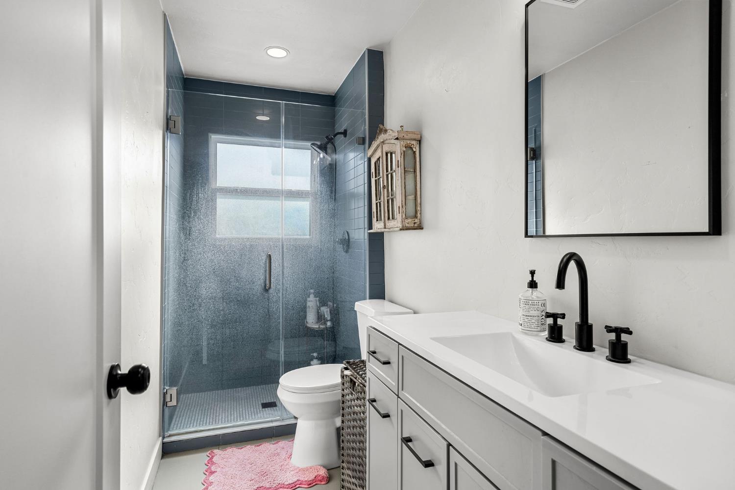 1507 Los Molinos Way